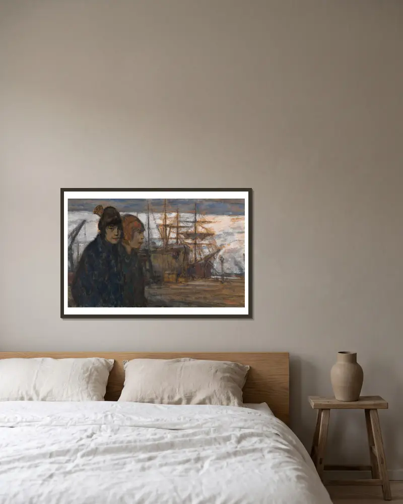 Frauen im Hafen von Eugeen Van Mieghem gerahmt an einer Wand