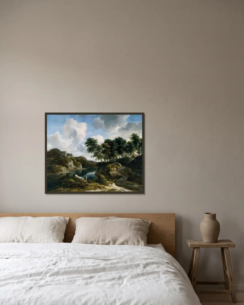 Flodlandskap med slott på hög klippa av Jacob van Ruisdael inramad på en vägg