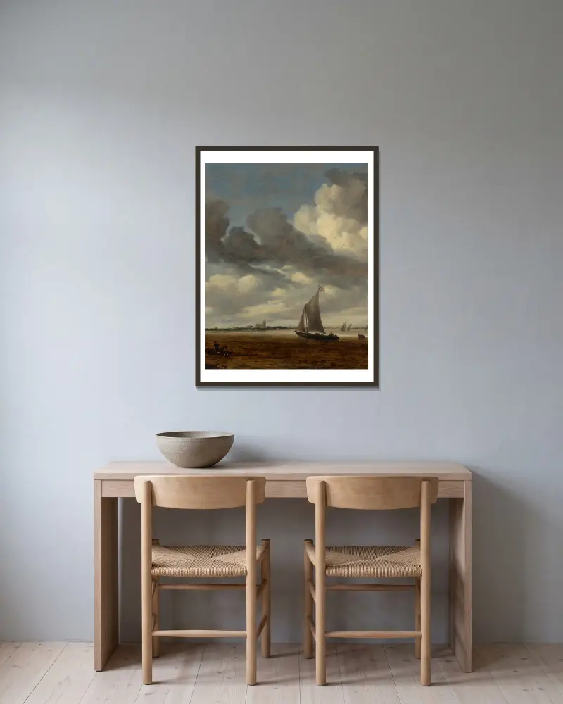 En smalschip i en flodmynning med två fiskare i förgrunden av Salomon van Ruysdael inramad på en vägg