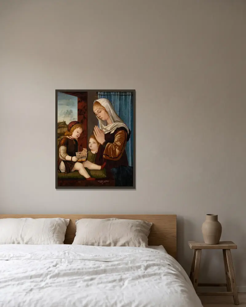 Madonna and Child with the Infant St. John av Vittore Carpaccio inramad på en vägg