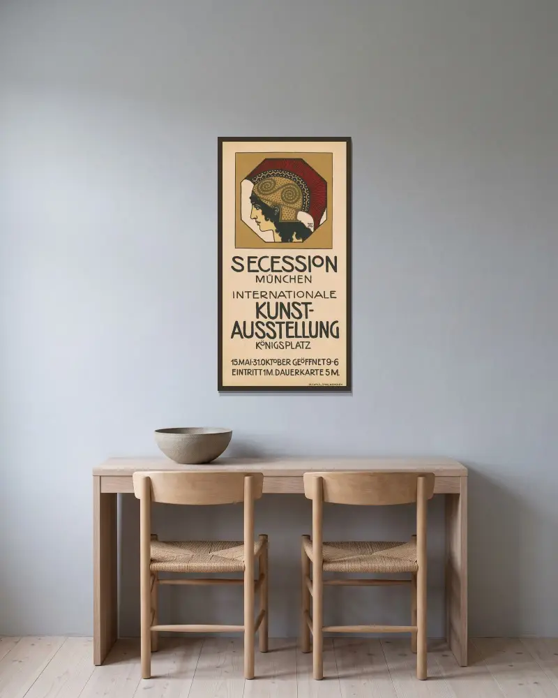 SECESSION München av Franz von Stuck inramad på en vägg