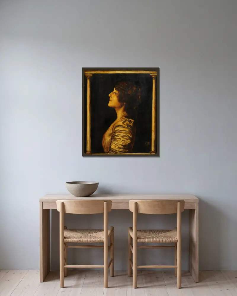 Kvinnligt porträtt (Mary Stuck) av Franz von Stuck inramad på en vägg