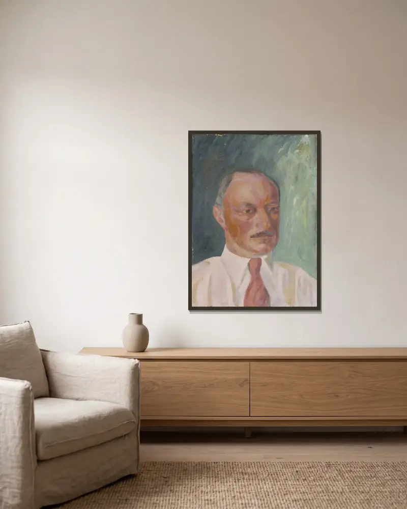 Herrenbildnis – Nr. 2 von Walther Gamerith gerahmt an einer Wand