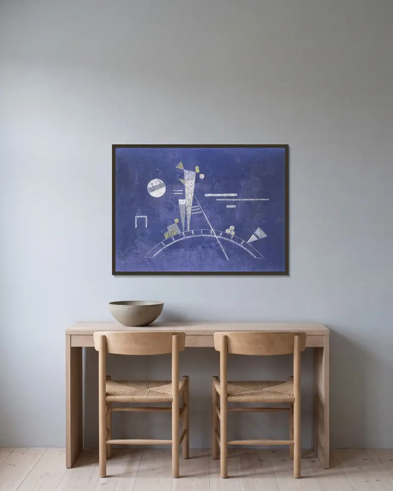 Fragile von Wassily Kandinsky gerahmt an einer Wand