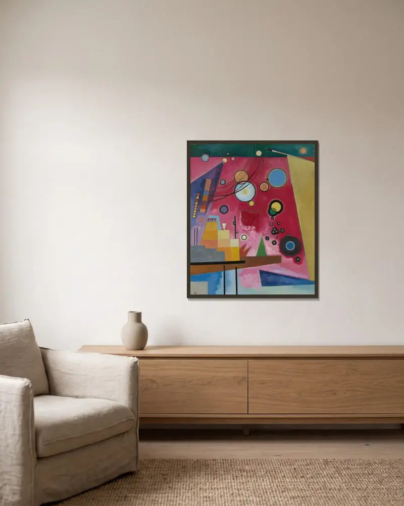 Těžká červená, Wassily Kandinsky v rámu na stěně