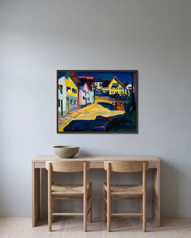 Murnau, Burggrabenstrasse 1, 1908 av Wassily Kandinsky inramad på en vägg