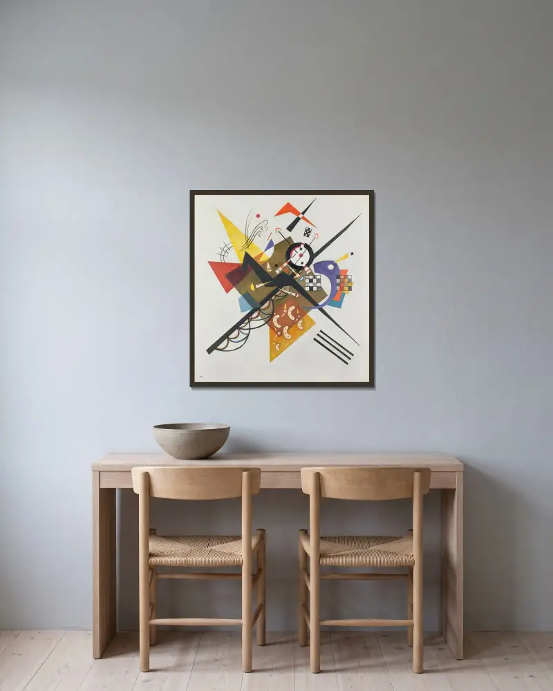 Na białym II, Wassily Kandinsky w ramie na ścianie
