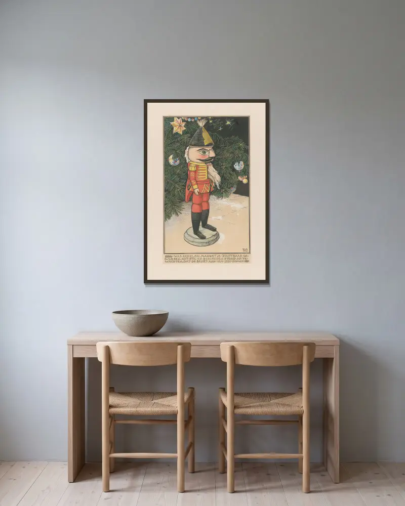 Notenkraker in een huzarenmantel bij een kerstboom av Willem Wenckebach inramad på en vägg
