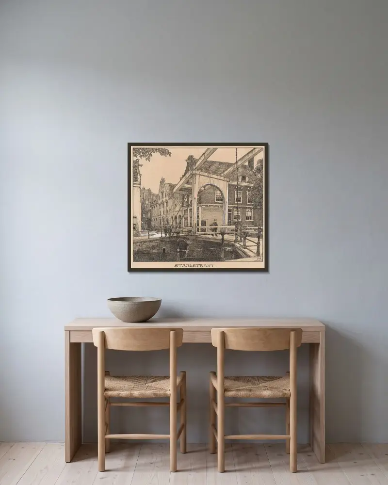 Staalstraat in Amsterdam von Willem Wenckebach gerahmt an einer Wand