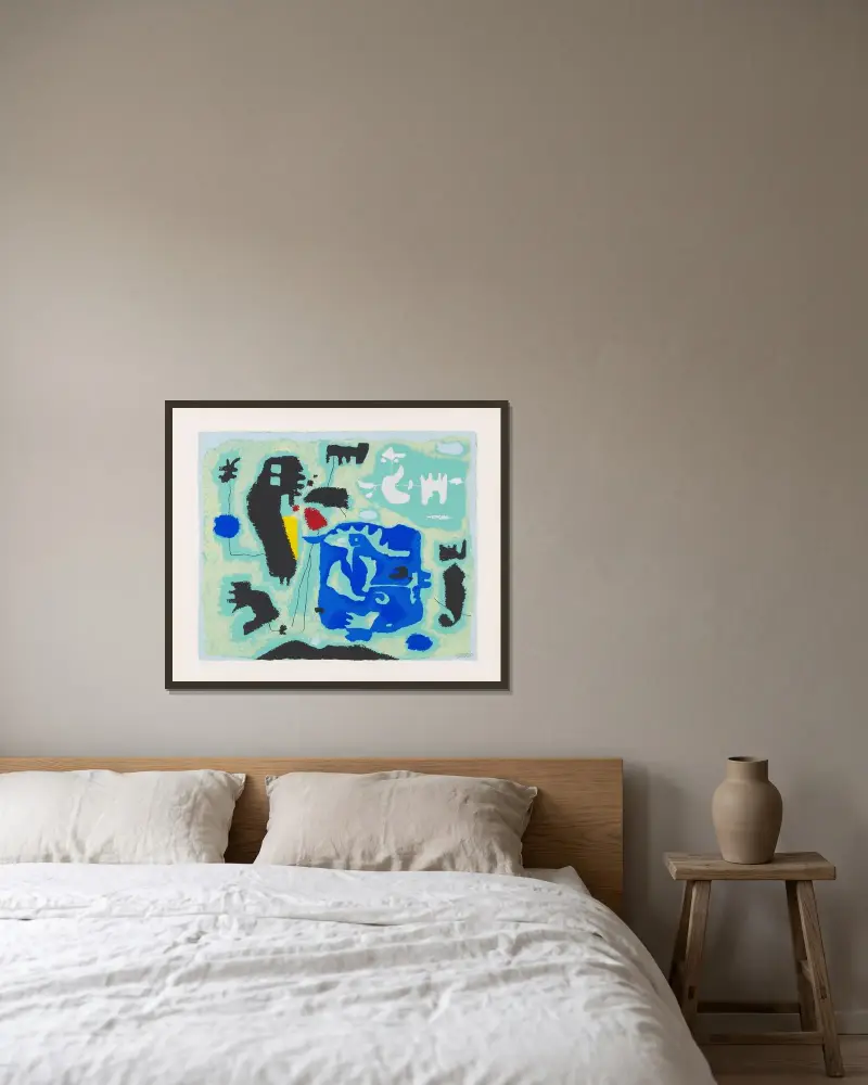Komposition in Grün von Willi Baumeister gerahmt an einer Wand