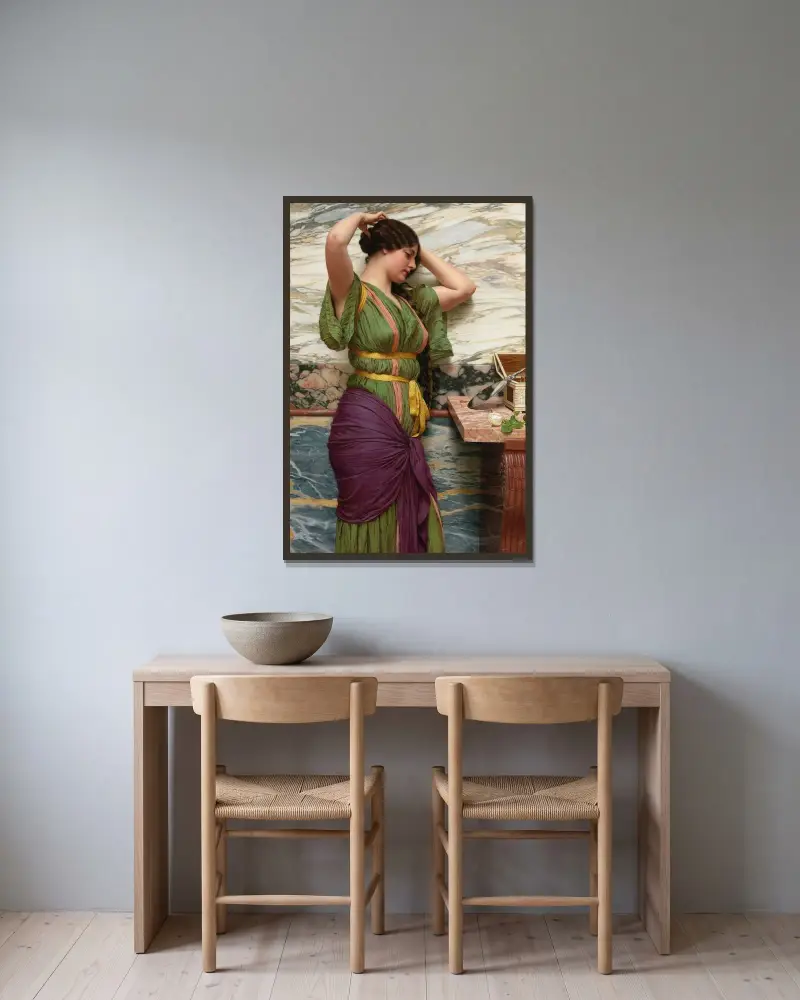 En vacker spegelbild av John William Godward inramad på en vägg