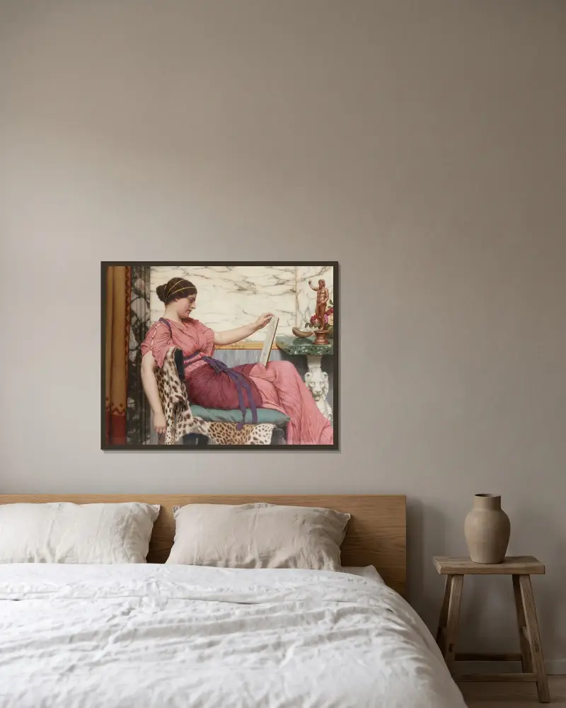 An Amateur av John William Godward inramad på en vägg