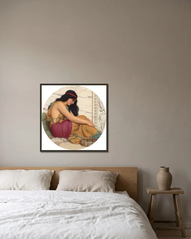 Den trötta dansösen av John William Godward inramad på en vägg