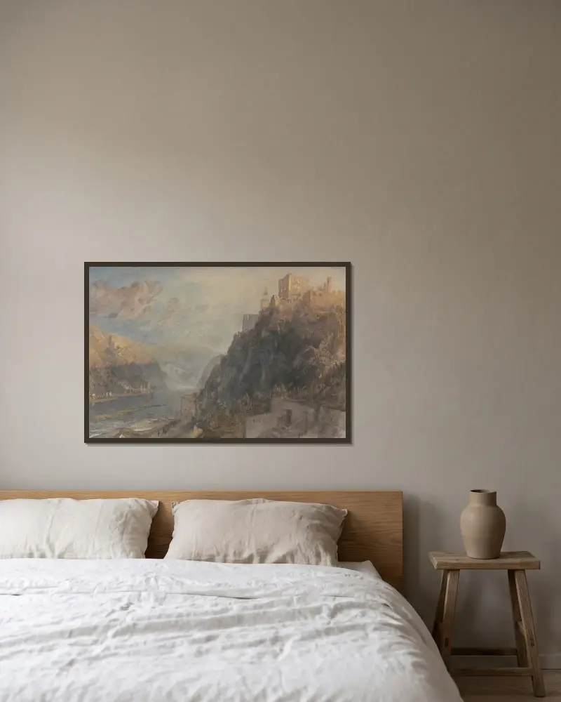 Rheinfels Looking to Katz and Gourhausen av Joseph Mallord William Turner inramad på en vägg