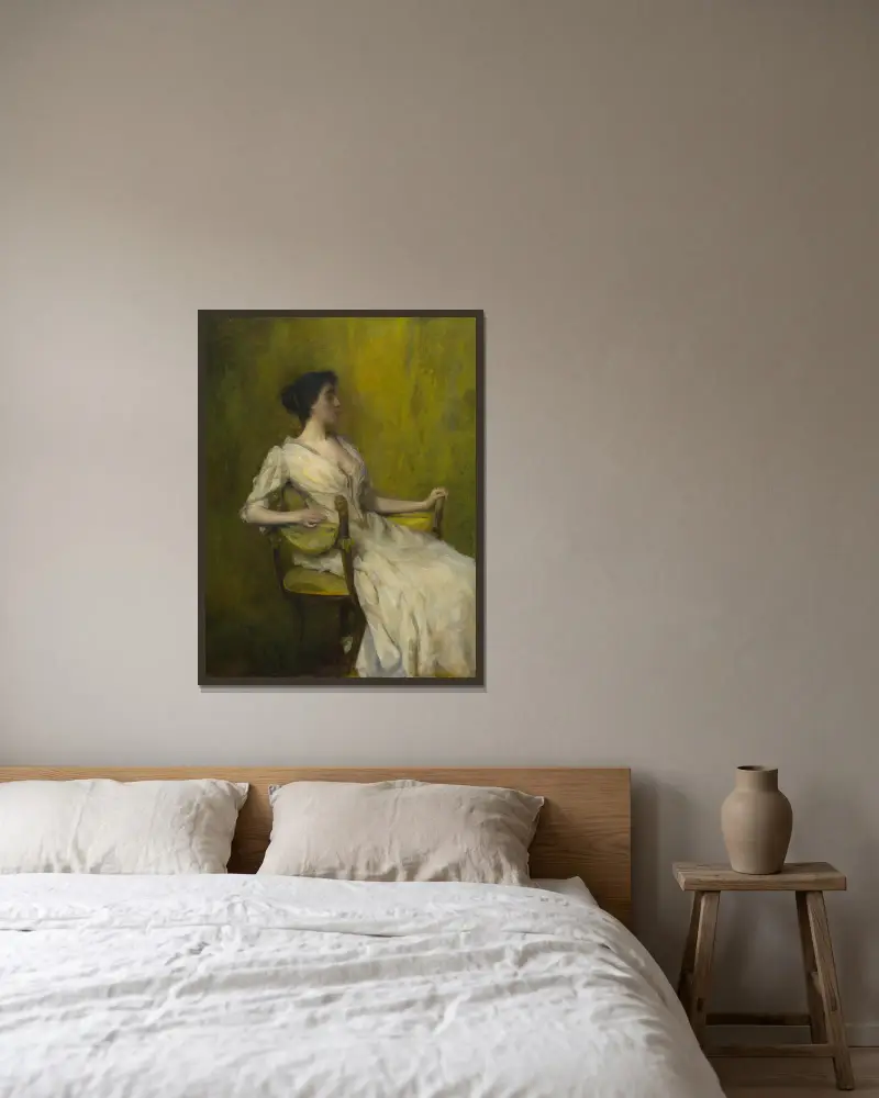 Dame in Weiß, 1901 von Thomas Wilmer Dewing gerahmt an einer Wand