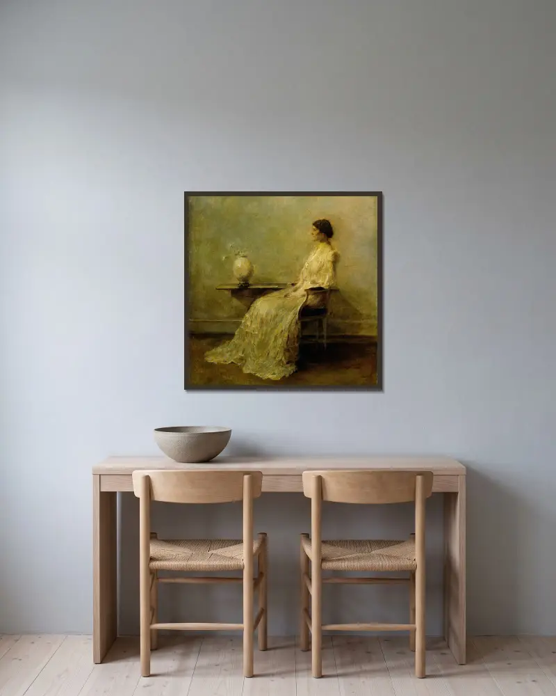 Dame in Weiß (Nr. 2), 1910 – Nr. 1 von Thomas Wilmer Dewing gerahmt an einer Wand