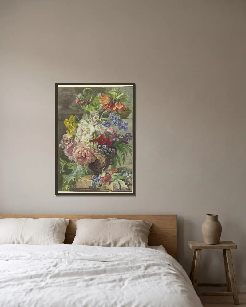 Stillleben mit Blumenstrauß und Vogelnest von Wybrand Hendriks gerahmt an einer Wand