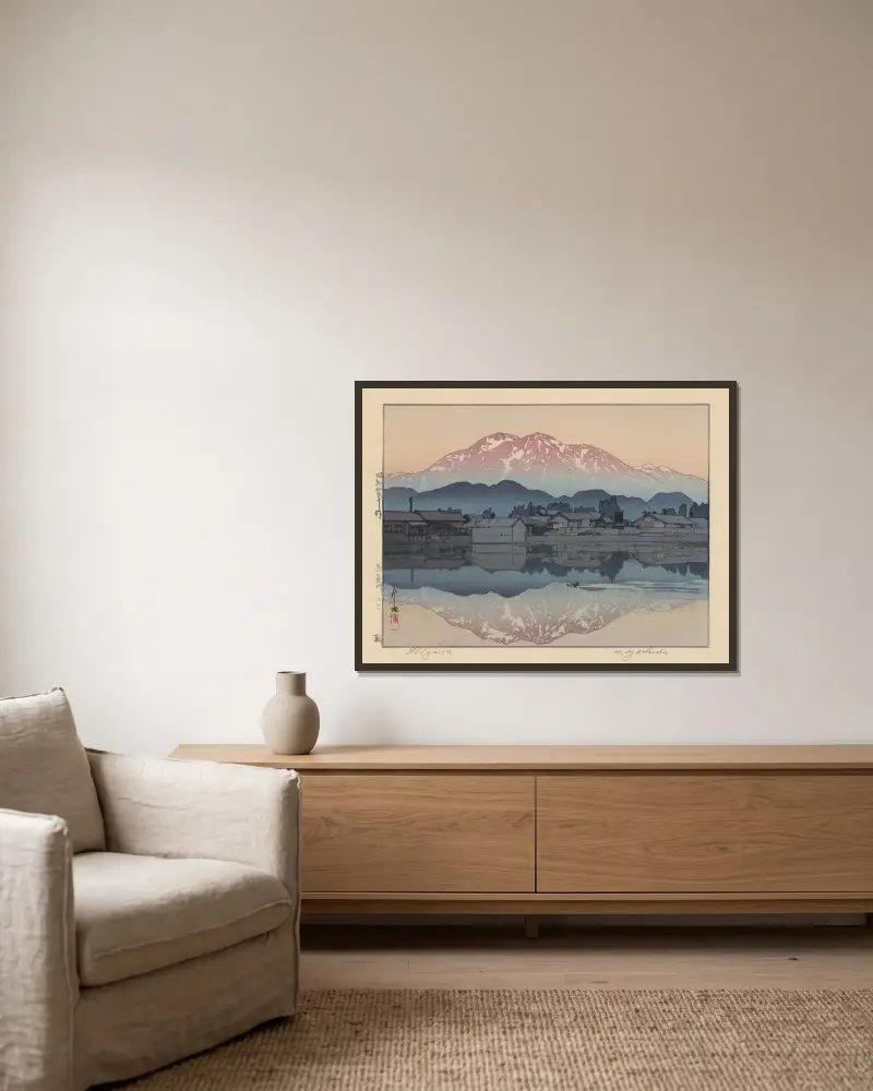 Itoigawa Morning av Yoshida Hiroshi inramad på en vägg