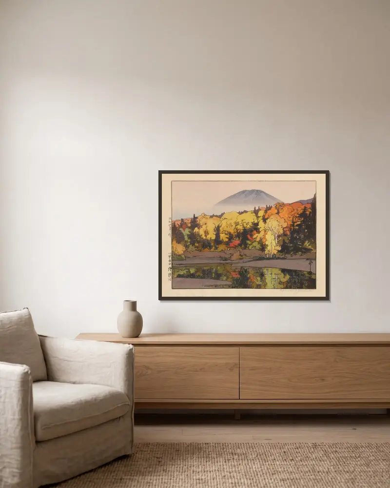 Suiren Marsh at Hakkōdasan av Yoshida Hiroshi inramad på en vägg