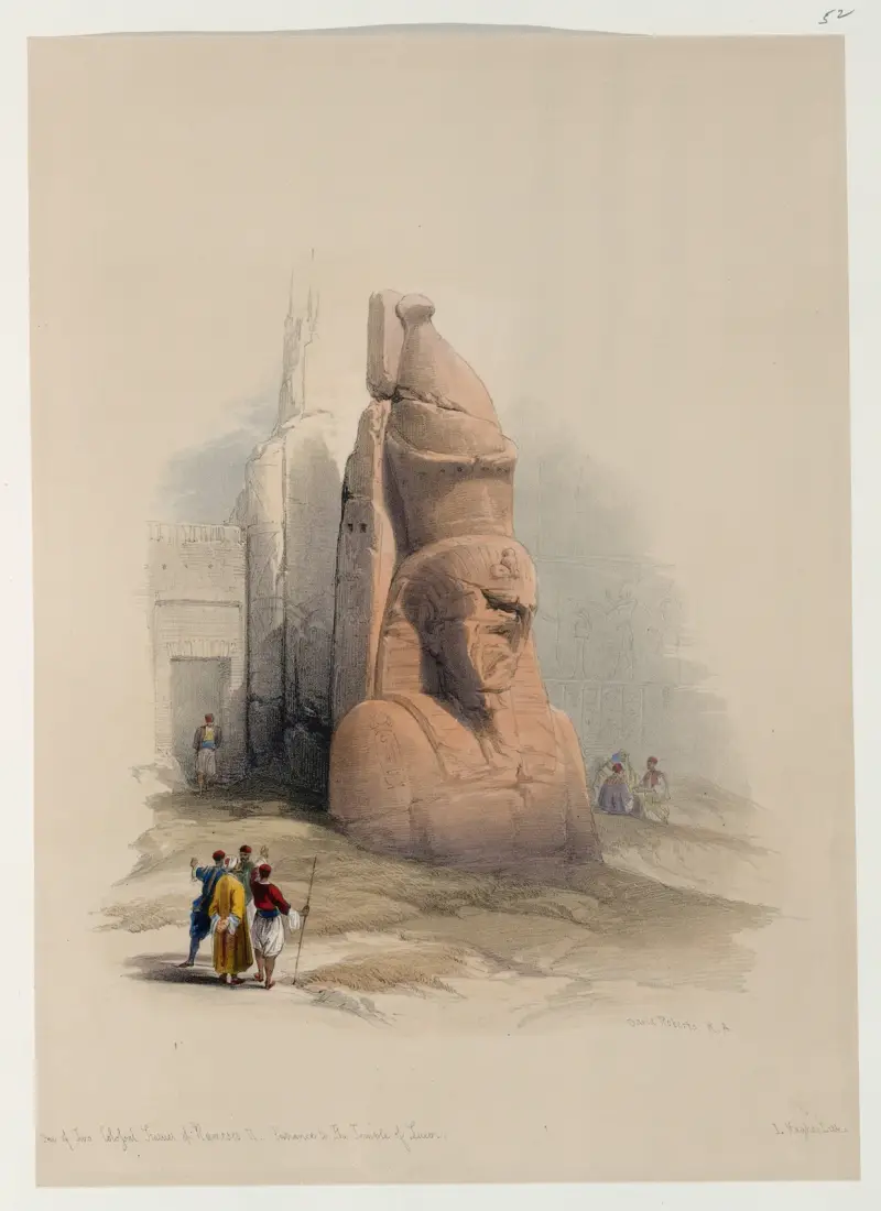 En av två kolossala statyer av Ramses II. Ingången till templet i Luxor av David Roberts