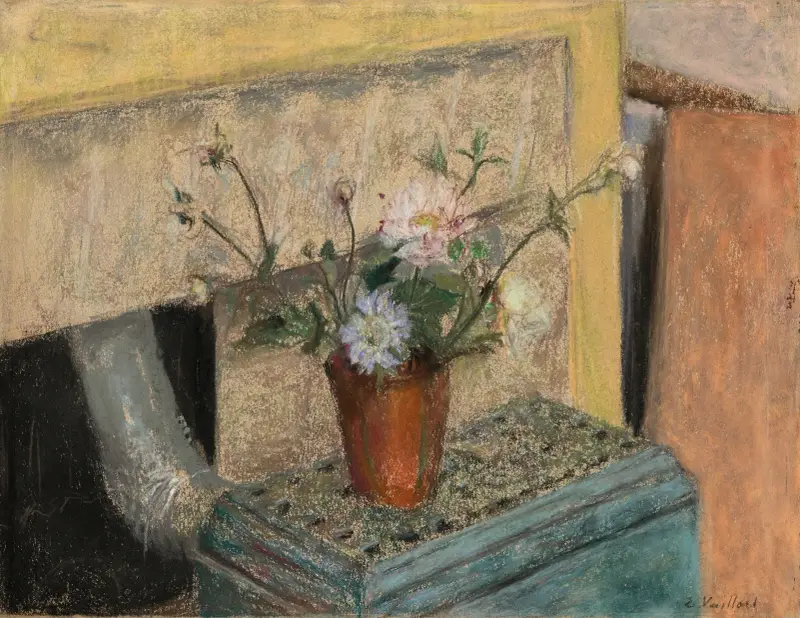 Der Blumenstrauß auf dem Mirus-Ofen von Édouard Vuillard